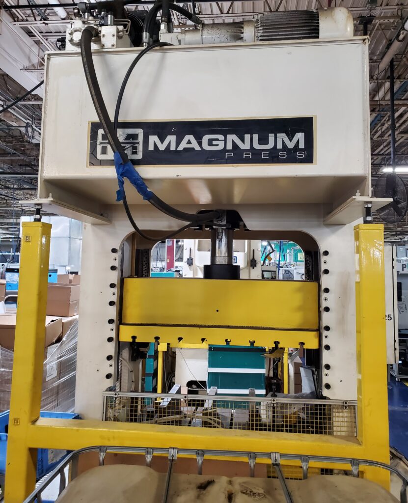 98 Ton Magnum Straight Side Gib Guide Hydraulic Press For Sale