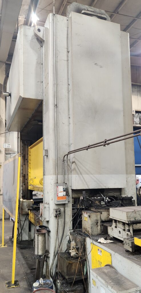 450 Ton Blow Straight Side Unitized Frame Eccentric Geared Gib Guide Mechanical Press - For Sale