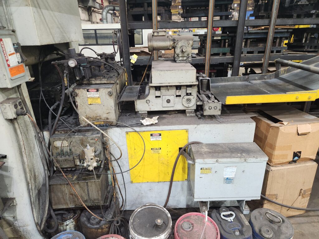 Dallas 18” Servo Feed w/Pull Through Straightener & Feed Lease Cradle - For Sale